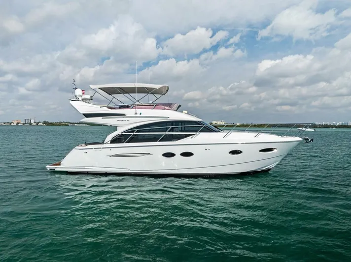 Zefa Yacht Photos Pics 