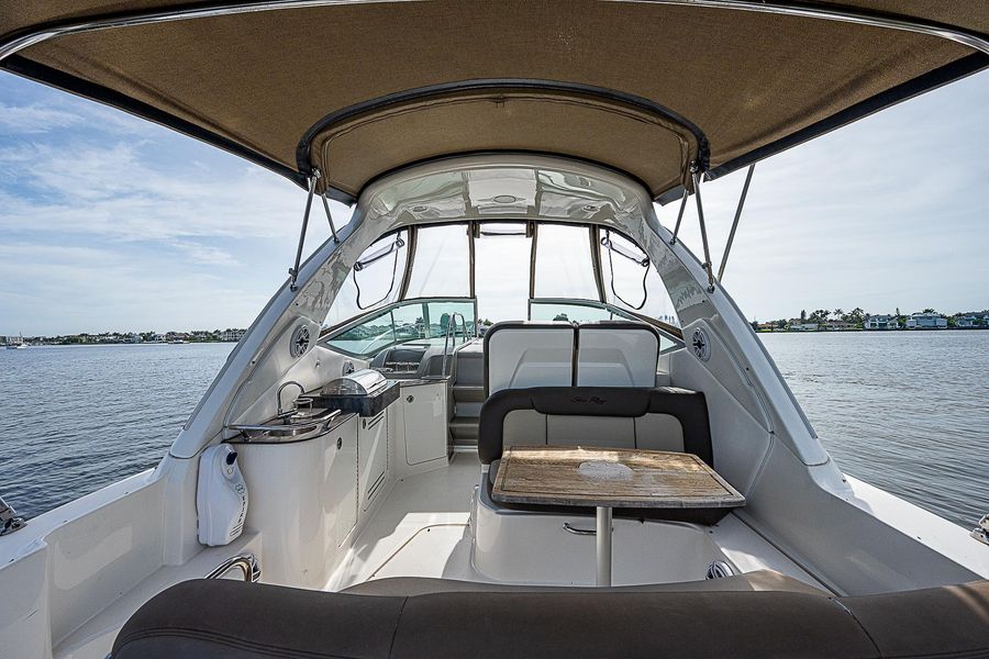 2014 Sea Ray 330 Sundancer