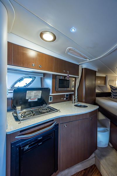 2014 Sea Ray 330 Sundancer