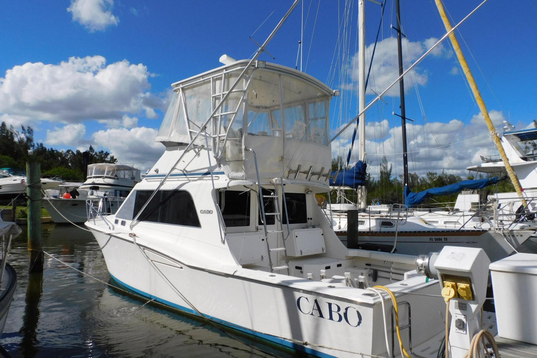 1999 Cabo 35 Flybridge Sportfisher