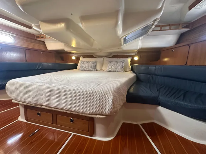 Quiescence Yacht Photos Pics 