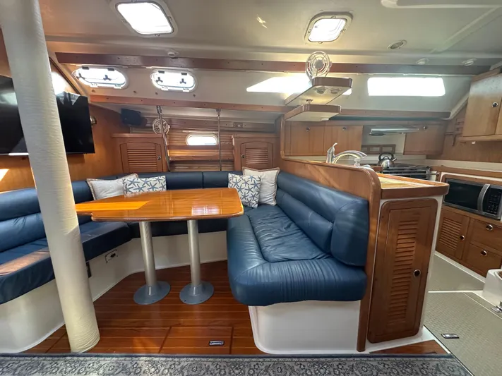 Quiescence Yacht Photos Pics 