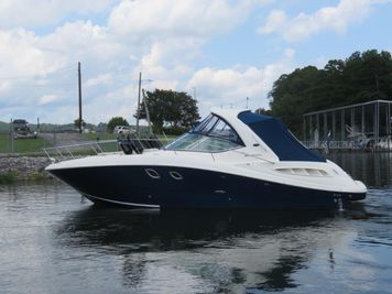 Sea Ray 330 Sundancer