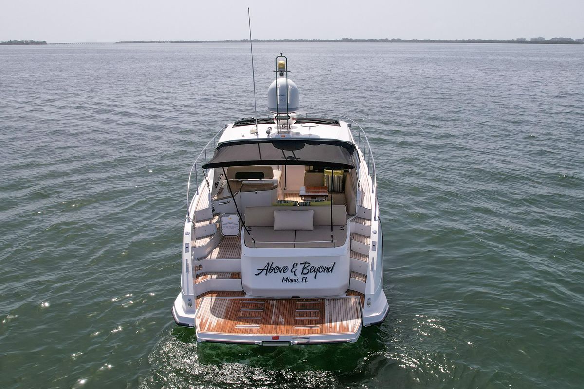 2016 Azimut 43 