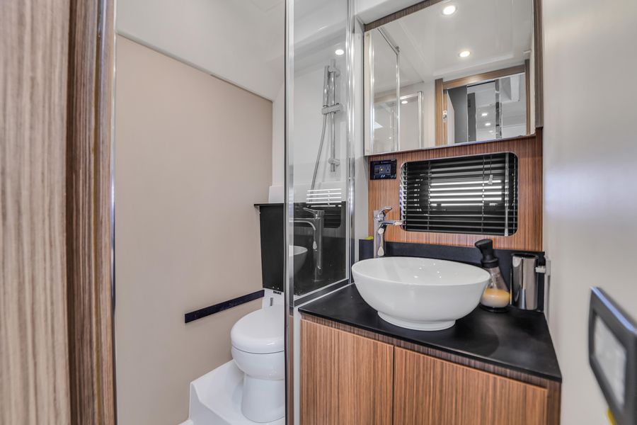 2016 Azimut 43