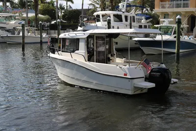 Quicksilver 605 Pilothouse