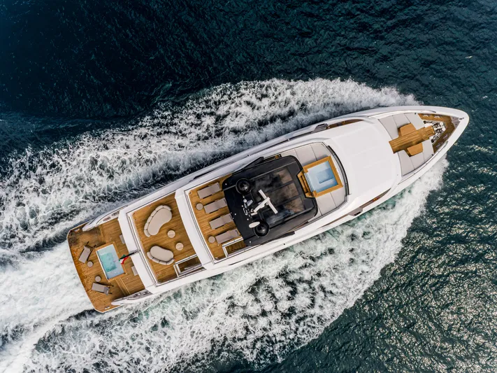 Ducale 120 Yacht Photos Pics 
