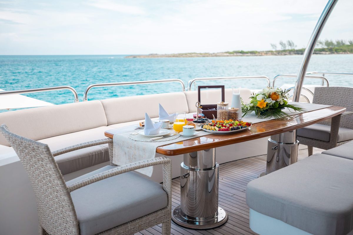 2009 Sunseeker 121 
