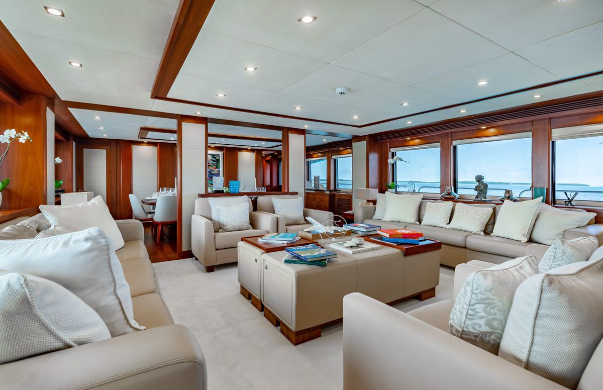 2009 Sunseeker 121 