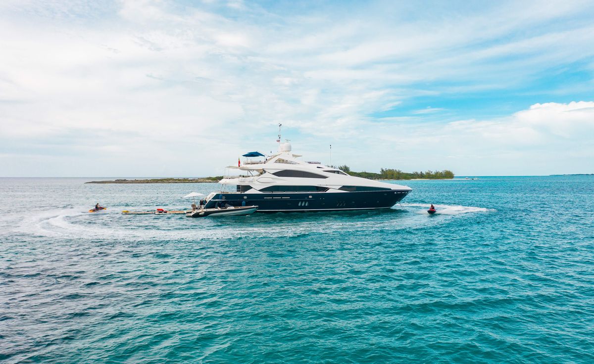 2009 Sunseeker 121 
