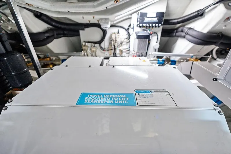 Club T Yacht Photos Pics 