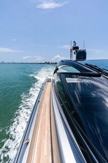 Club T Yacht Photos Pics 