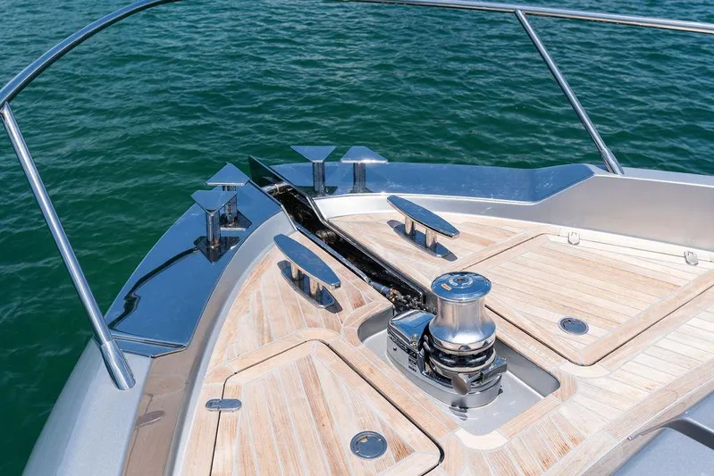 Club T Yacht Photos Pics 