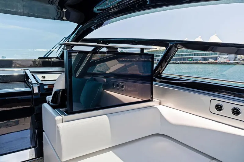 Club T Yacht Photos Pics 