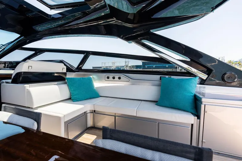 Club T Yacht Photos Pics 