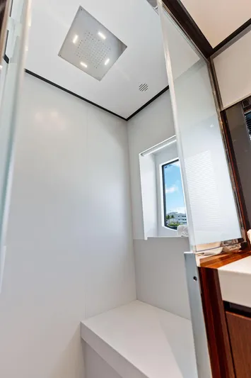 Club T Yacht Photos Pics 