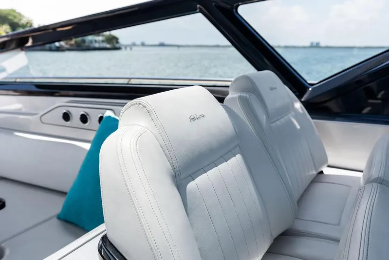 Club T Yacht Photos Pics 