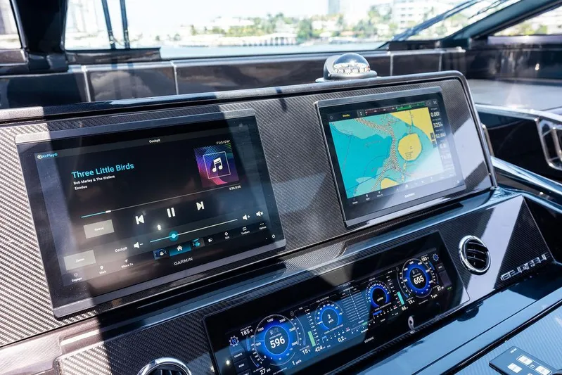 Club T Yacht Photos Pics 