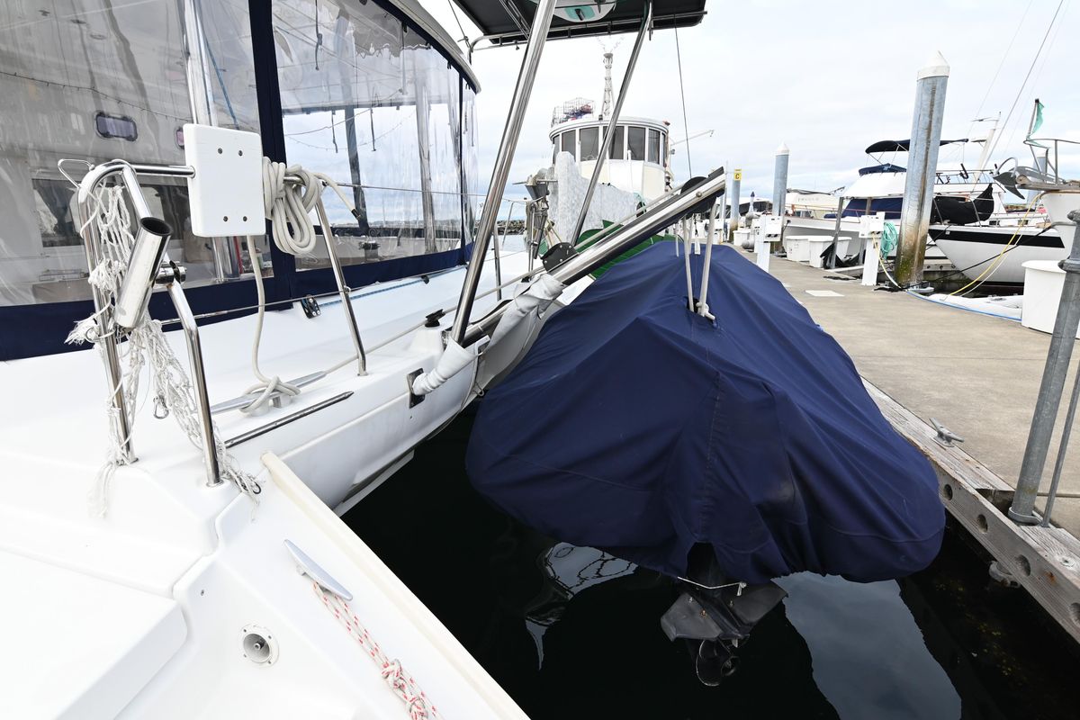 2009 Lagoon 44 