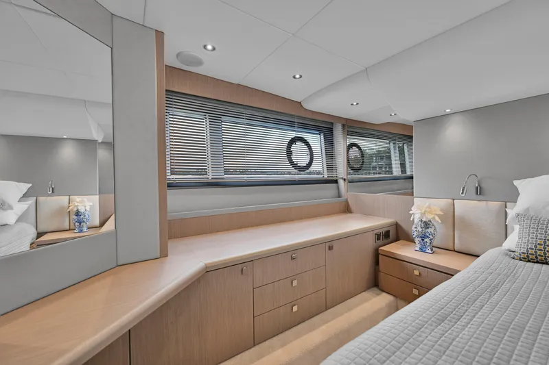  Yacht Photos Pics Luxurious interior of 2020 Sunseeker Manhattan 52 yacht with elegant bedroom design.
