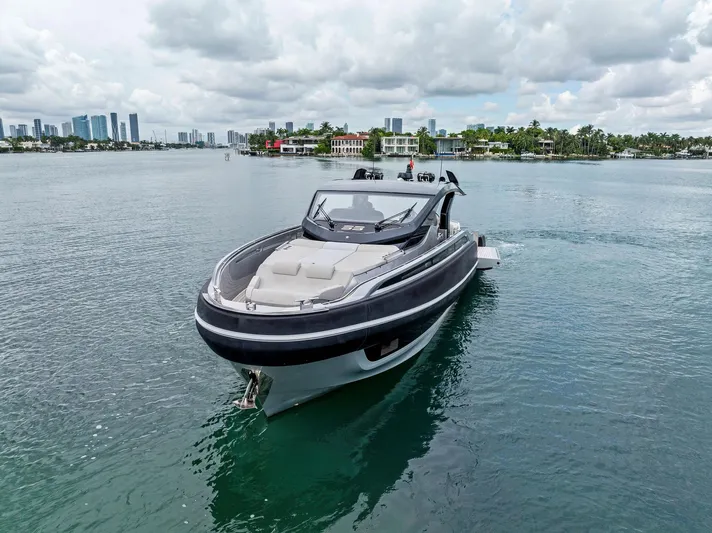 Ciao L Yacht Photos Pics 