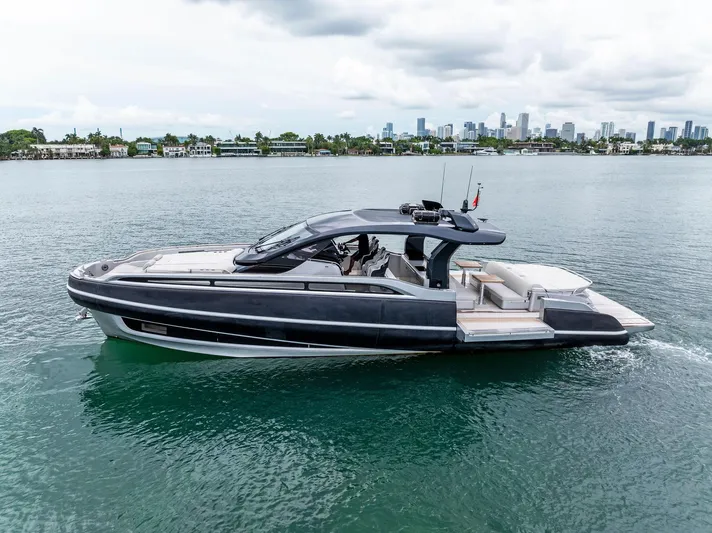 Ciao L Yacht Photos Pics 