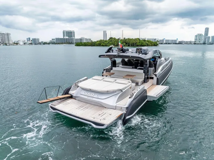 Ciao L Yacht Photos Pics 