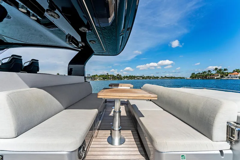 Ciao L Yacht Photos Pics 