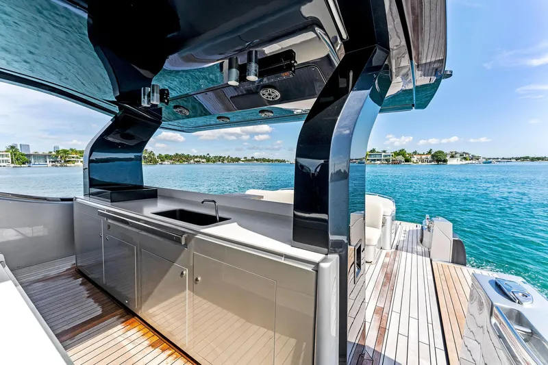 Ciao L Yacht Photos Pics 