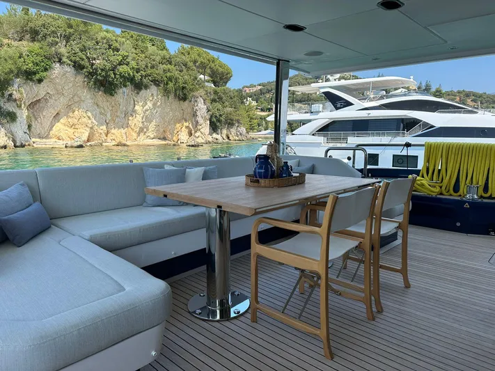 Betty Yacht Photos Pics Azimut Grande 27 METR