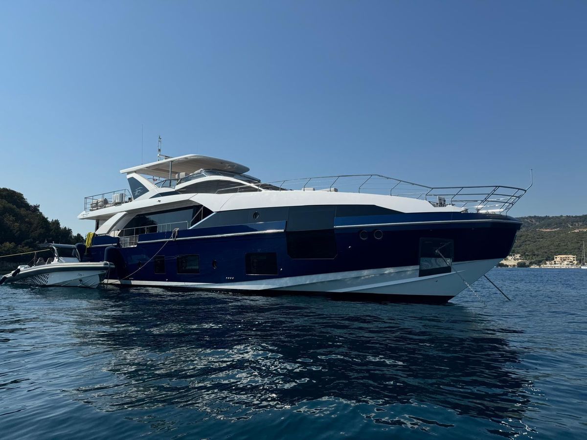 2023 Azimut 87 