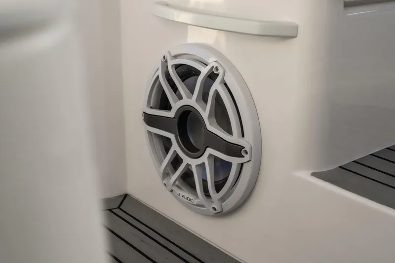  Yacht Photos Pics Speaker on 2026 Fountain 39 DX boat, featuring JL Audio marine sound system.