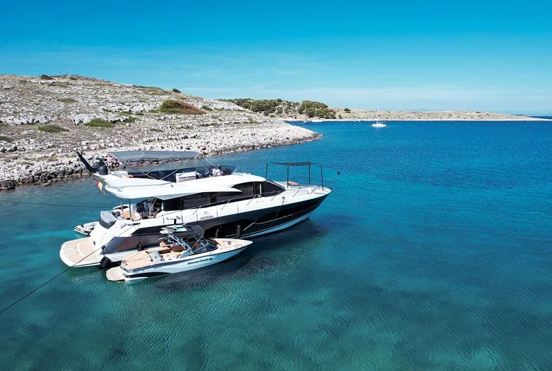  Yacht Photos Pics 