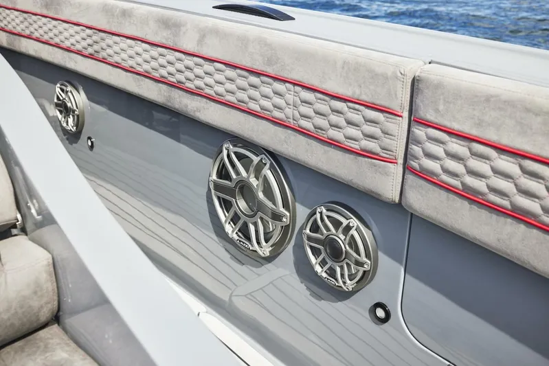 Mr. Lucky Yacht Photos Pics 2024 Midnight Express 52 Vitesse - Image 26