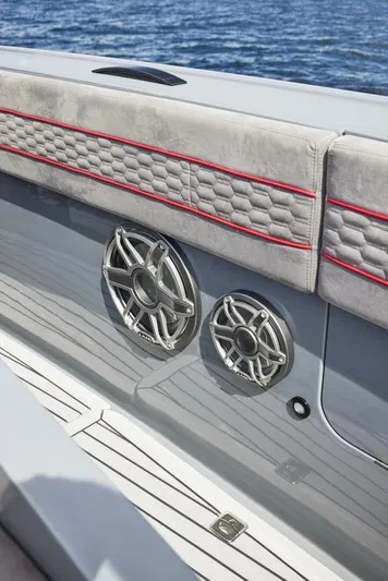 Mr. Lucky Yacht Photos Pics 2024 Midnight Express 52 Vitesse - Image 27