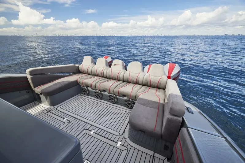 Mr. Lucky Yacht Photos Pics 2024 Midnight Express 52 Vitesse - Image 28