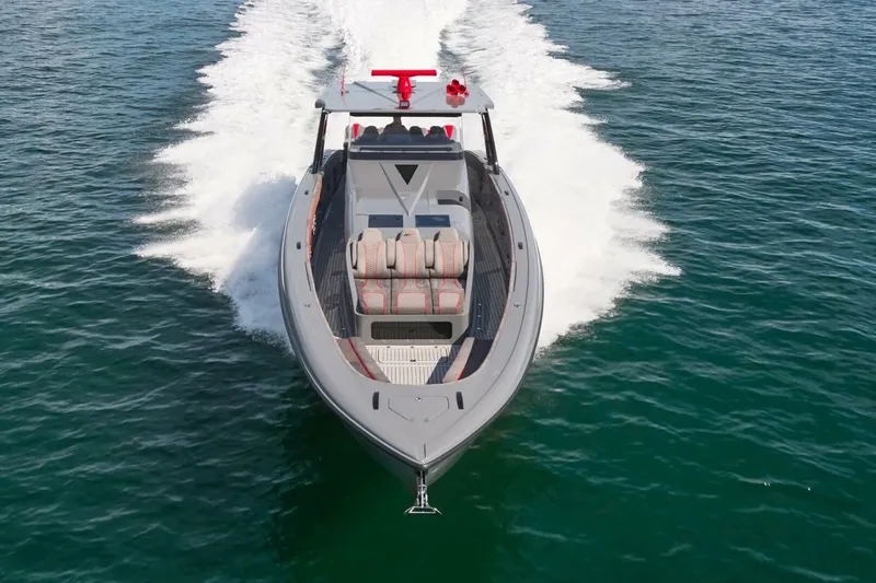 Mr. Lucky Yacht Photos Pics 2024 Midnight Express 52 Vitesse - Image 8