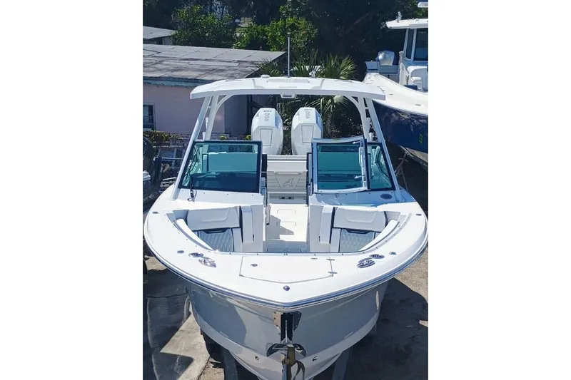 302-126 Yacht Photos Pics 2025 Blackfin 302 DC boat with sleek design, dual consoles, and spacious seating.