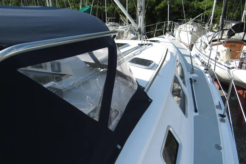 Mariah Yacht Photos Pics 2008 Hunter 41 Deck Salon sailboat with sleek design and spacious deck.