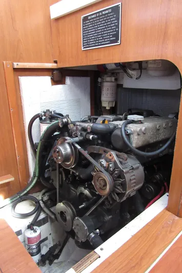 Mariah Yacht Photos Pics Engine compartment of 2008 Hunter 41 Deck Salon sailboat.