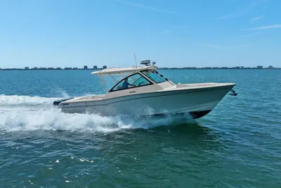 Grady-White Freedom 375