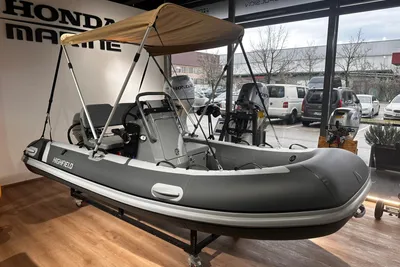 Highfield Classic 360 PVC / Honda 20 HP
