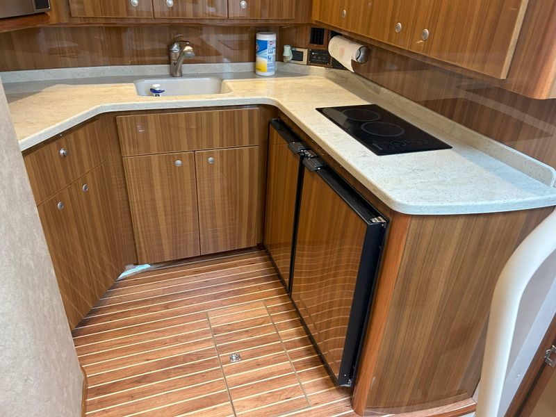 2015 Viking 42 Sport Tower