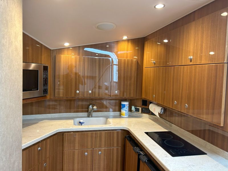 2015 Viking 42 Sport Tower