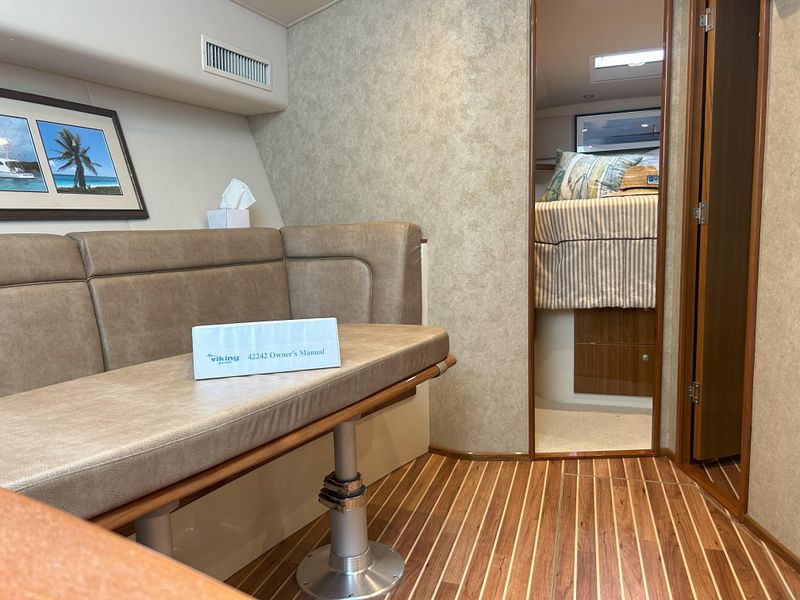 2015 Viking 42 Sport Tower