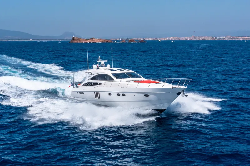 P'tite Bouille Yacht Photos Pics 