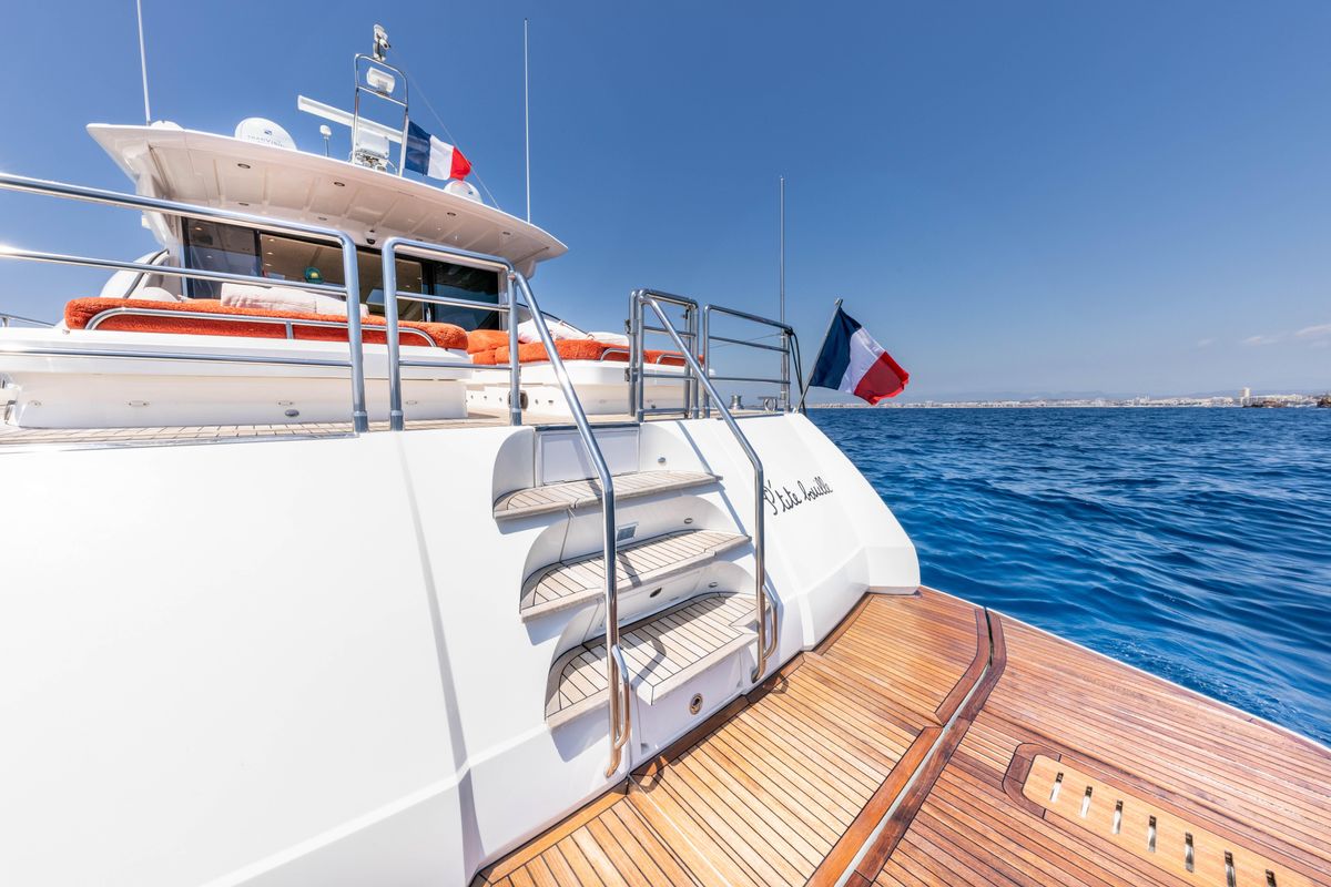2008 Princess 71 