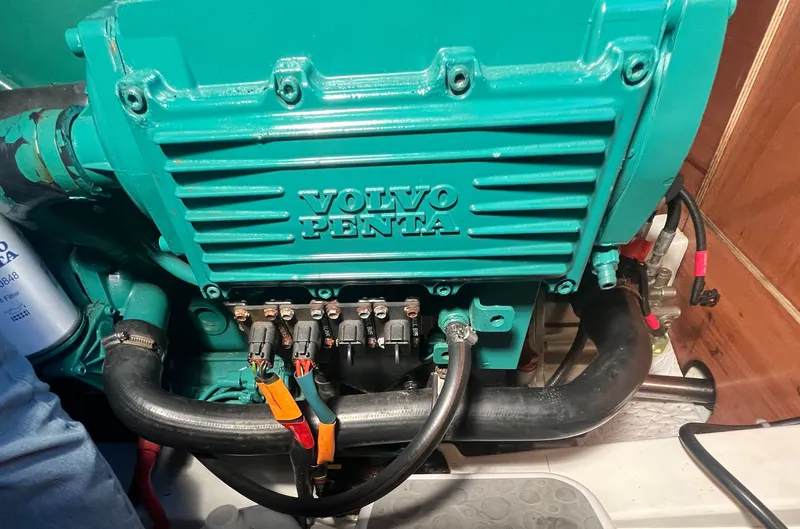 Isabelle Yacht Photos Pics Volvo Penta engine in 2016 Beneteau Swift Trawler 30.