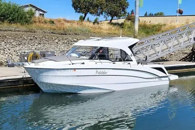 Beneteau Antares 8