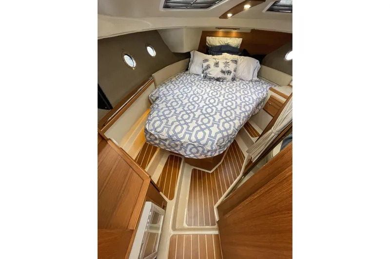 Poseidon&rsquo;s Lanai Yacht Photos Pics Owners stateroom 1